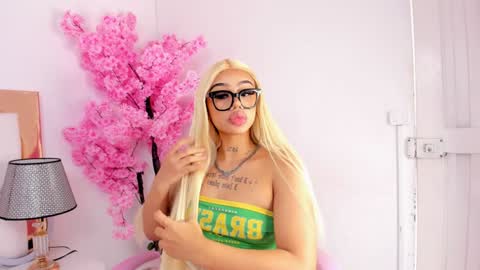 Khelany Isyy  online show from January 2025 09:32:01 PM