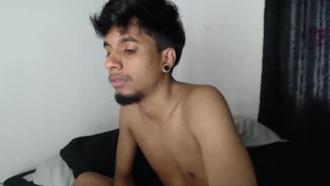 khevinlopezonig online show from September 2025 09:29:02 PM