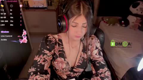 Khi.  online show from February 2025 10:15:02 AM