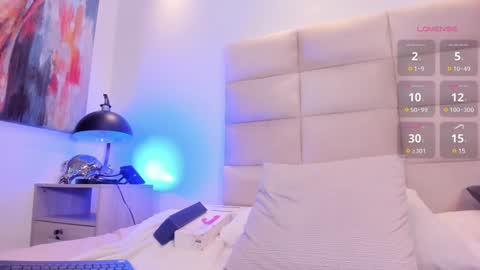 Snapshot of khloe_018 chatting on December 2024 02:54:02 PM KHLOE online show from December 2024 02:54:02 PM