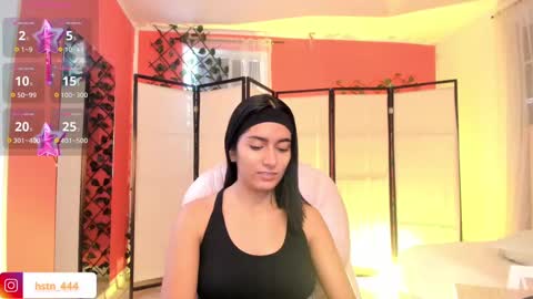 Khloe online show from September 2025 12:41:01 PM