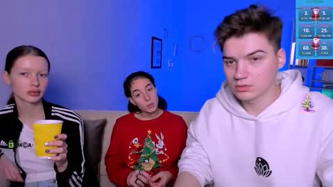 khloebeauty online show from December 2025 08:15:01 PM