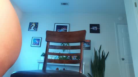 Khloe online show from September 2025 07:08:01 PM