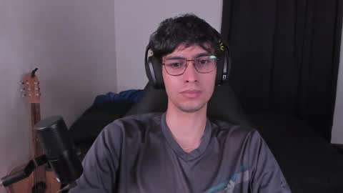 khozler_ online show from September 2025 02:17:01 PM