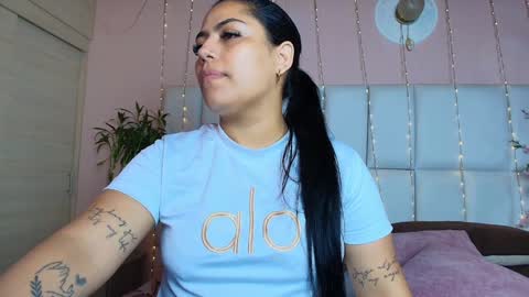    N         M online show from February 2025 11:33:02 AM