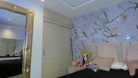    N         M online show from January 2026 11:59:02 AM