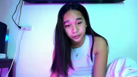 i love bella online show from November 2025 06:35:02 AM