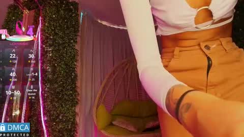 Kiara Zahiri online show from September 2025 11:10:02 AM