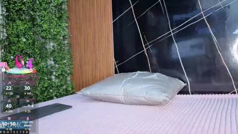 Kiara Zahiri online show from October 2025 11:02:01 AM