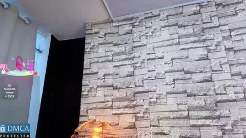 Kiara Zahiri online show from November 2025 11:45:01 AM