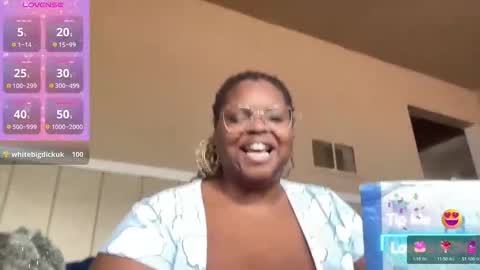 KiaraSugars online show from December 2025 07:44:01 PM