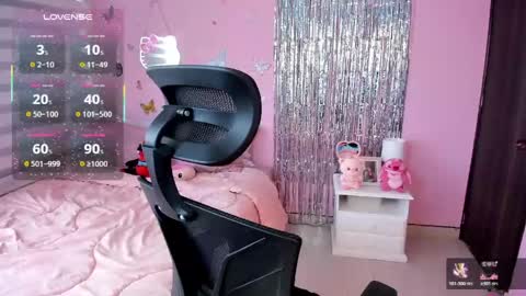 Kiarielle online show from May 2026 08:37:01 PM