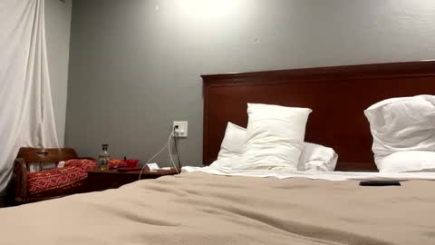 HunneysPlayRoom online show from February 2025 09:24:02 AM