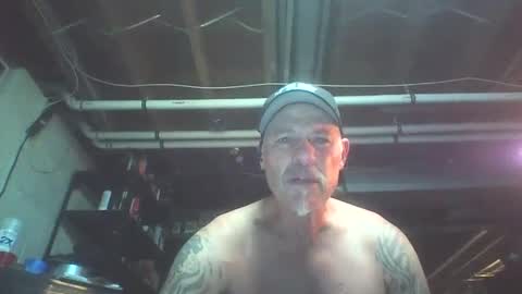 kick_1_down online show from October 2025 02:28:02 AM