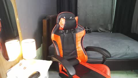 Snapshot of kiel_asianboy chatting on June 2026 05:06:01 PM EJ online show from June 2026 05:06:01 PM