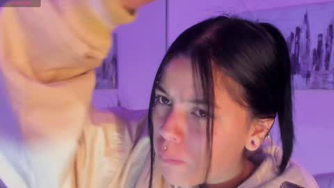 kIKI online show from December 2024 04:33:02 AM