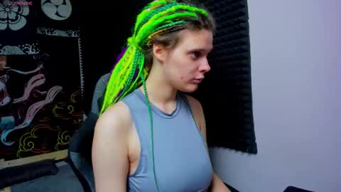 Kiki online show from October 2025 10:04:01 AM