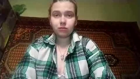 kikibang_ online show from November 2025 08:25:01 AM