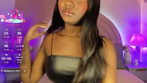 KI KI online show from October 2025 07:43:01 PM