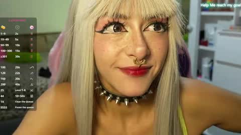 kiki online show from May 2026 08:59:01 PM