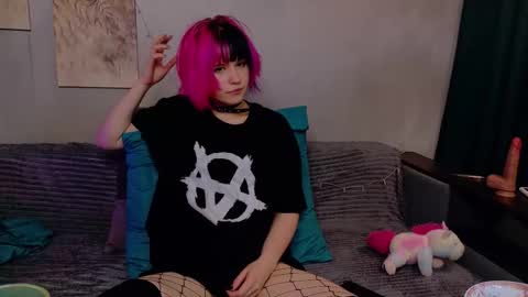 Kiki online show from September 2025 05:20:01 AM