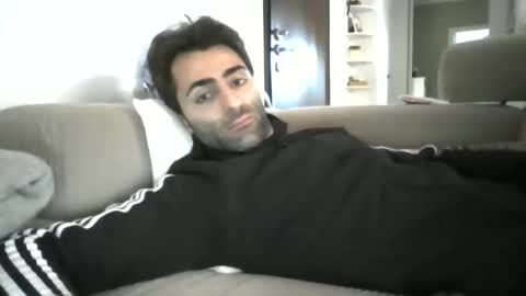 kikkus01 online show from October 2025 08:18:02 AM