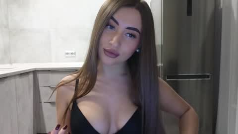 Snapshot of killer__girls chatting on January 2025 08:21:02 PM EvaAnna online show from January 2025 08:21:02 PM