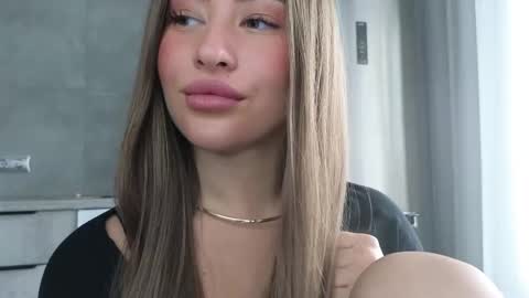 Snapshot of killer__girls chatting on March 2025 07:30:02 AM EvaAnna online show from March 2025 07:30:02 AM