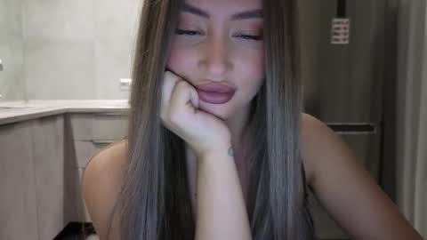 Snapshot of killer__girls chatting on November 2025 08:42:02 PM EvaAnna online show from November 2025 08:42:02 PM