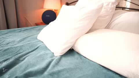       Something around 7 pm till 2 am PST online show from February 2025 09:34:02 AM