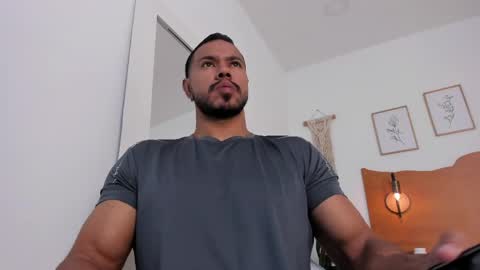 Snapshot of killua_zagarra_ chatting on June 2026 09:08:02 PM Kilua Muscle guy online show from June 2026 09:08:02 PM