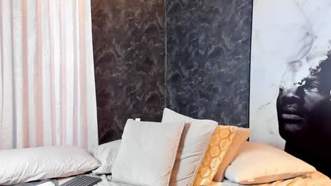 Kim online show from January 2025 12:56:01 PM