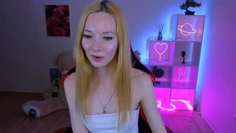 kim_boyd online show from January 2025 07:07:01 PM