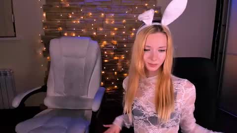 kim_boyd online show from February 2025 06:40:01 PM