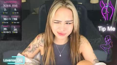 Kim online show from September 2025 05:18:02 AM