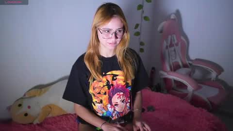Snapshot of kim_dolls1823 chatting on April 2026 03:40:02 PM ISABELLA 3 online show from April 2026 03:40:02 PM