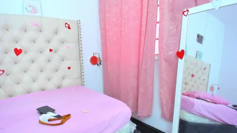 kim_eli online show from February 2025 08:05:01 PM