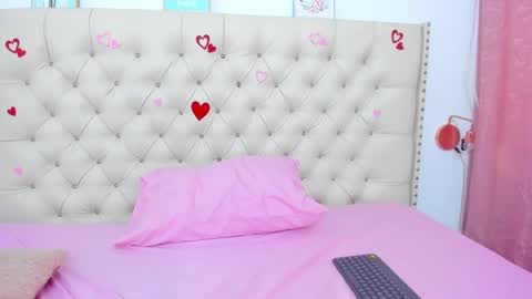 kim_eli online show from February 2025 08:54:02 PM