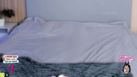 Kim Joi online show from April 2026 01:01:01 PM