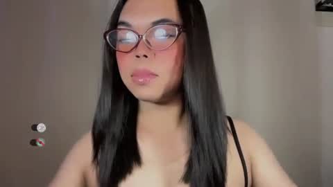 KYLIE online show from November 2025 08:44:01 PM