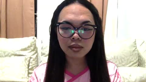 Snapshot of kim_kyile chatting on July 2026 03:25:01 PM KYLIE online show from July 2026 03:25:01 PM
