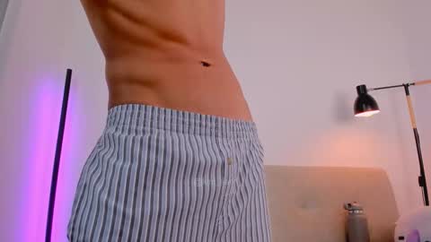 Kim Lian online show from February 2026 06:26:01 AM