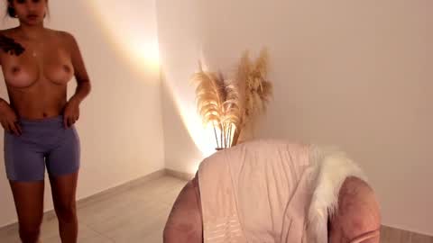 Kim Murphy online show from November 2025 11:44:02 AM