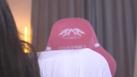 Kim Oberlin online show from November 2025 11:32:01 AM