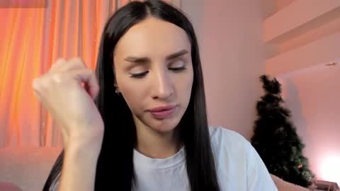 Kim Oberlin online show from December 2025 05:57:02 AM