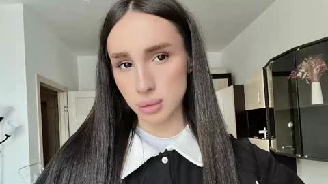 Kim Oberlin online show from March 2026 10:52:02 AM