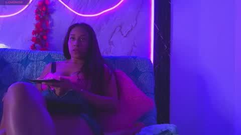 kima_20 online show from November 2025 03:01:01 AM