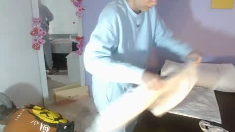 Kim  Yuk online show from February 2025 02:42:02 AM