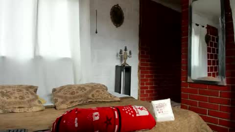 Kim  Yuk online show from November 2025 08:54:01 PM