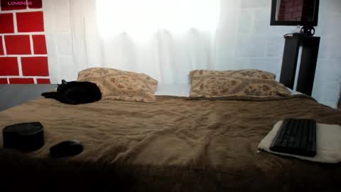 Kim  Yuk online show from November 2025 10:21:02 PM